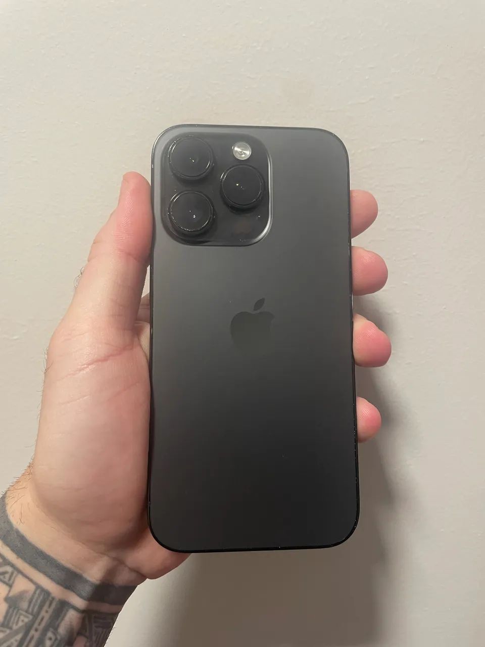 iPhone 14 Pro 256gb Black Titanium - Nunca aberto! Sem detalhes