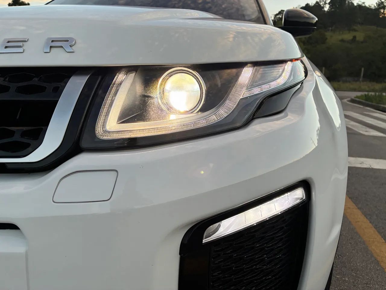Land Rover Range Rover Evoque SI4 SE Dynamic 2.0 Aut. 2017 - Foto 2