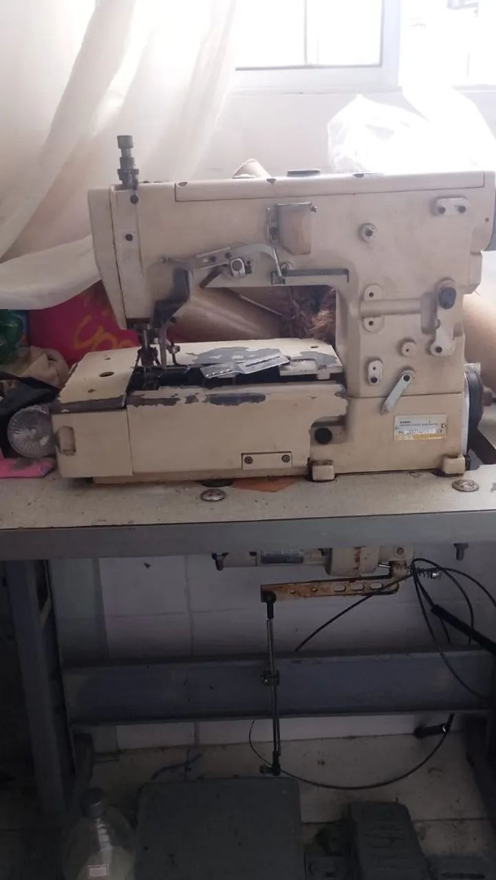 Máquina de costura - Foto 2