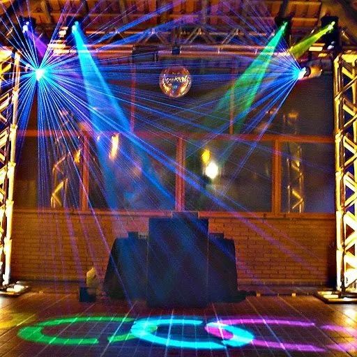 LOCAÇÃO DE SONORIZAÇÃO E ILUMINAÇÃO PARA FESTAS E EVENTOS  - Foto 3