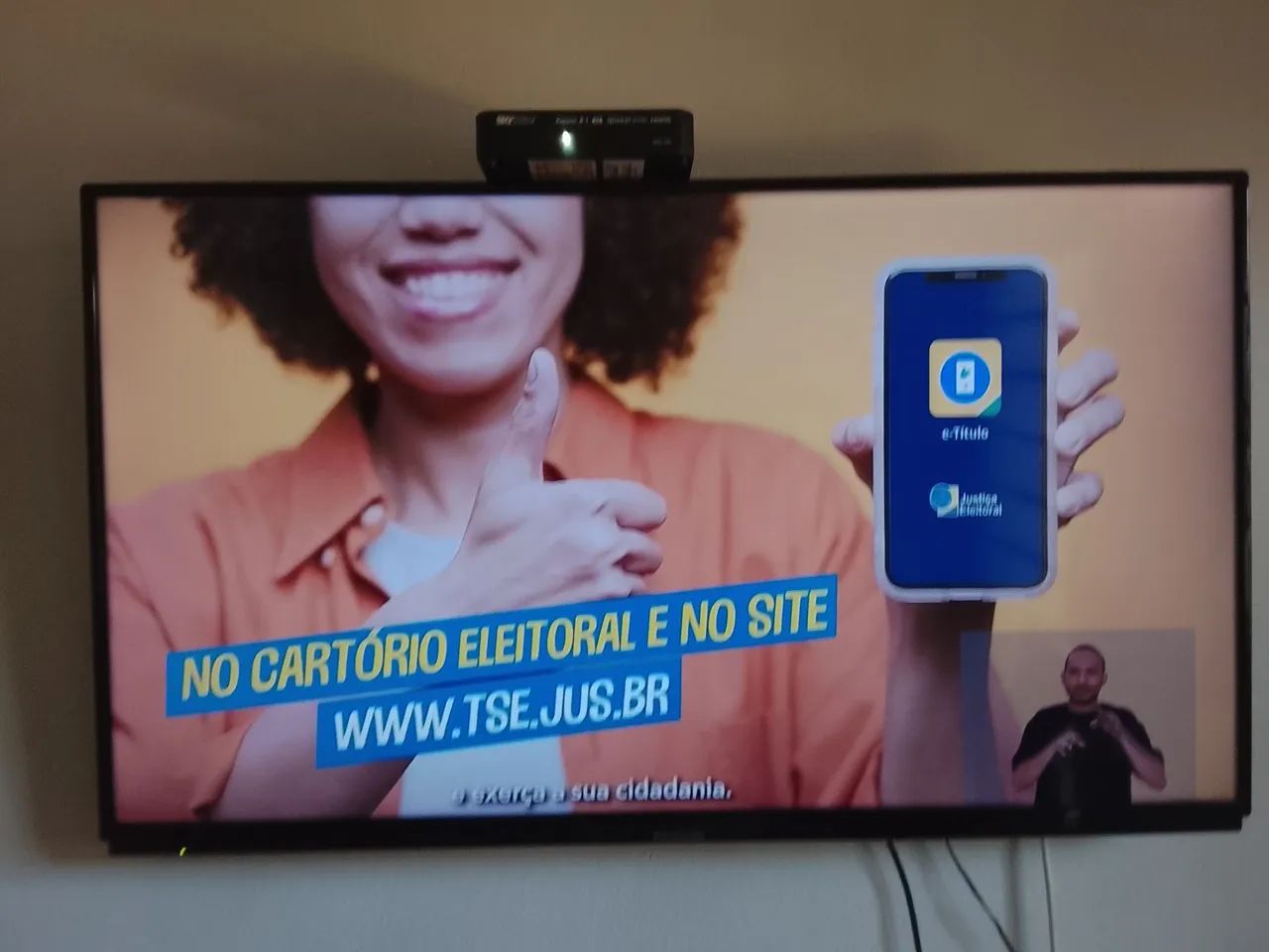 Televisão Panasonic 40 polegadas não e smart mais está zerada e sem controle funciona tudo - Foto 2