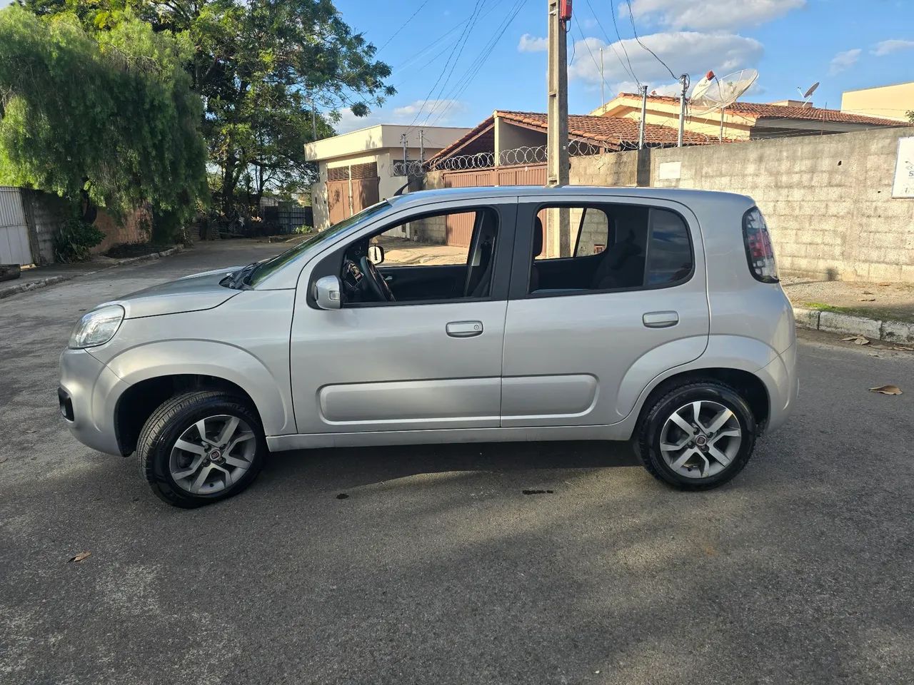 Fiat Uno Evolution 1.4 Fire Flex 8V 5P 2016 - Foto 3