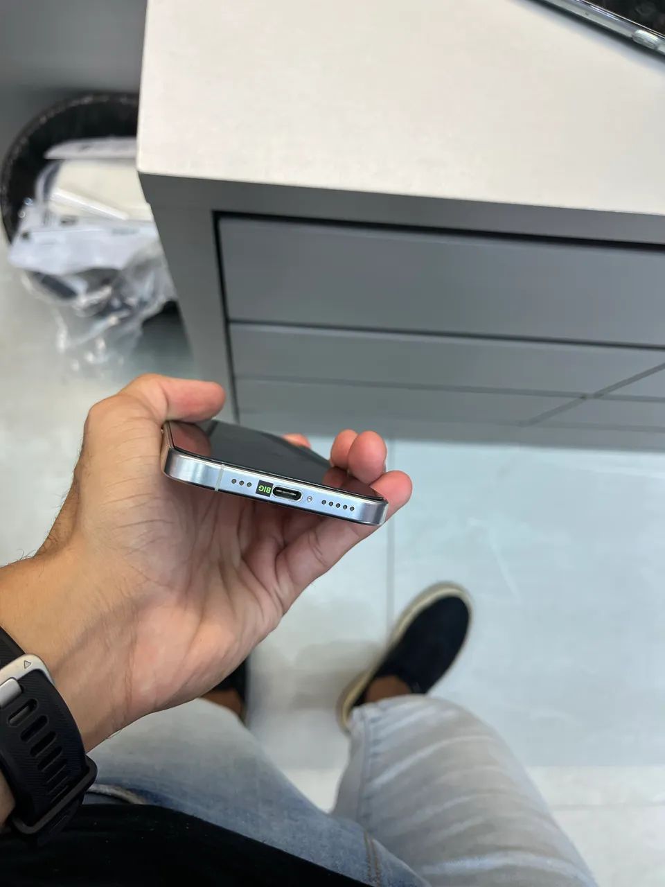 iPhone 16 Pro 128GB! Todo original  - Foto 3