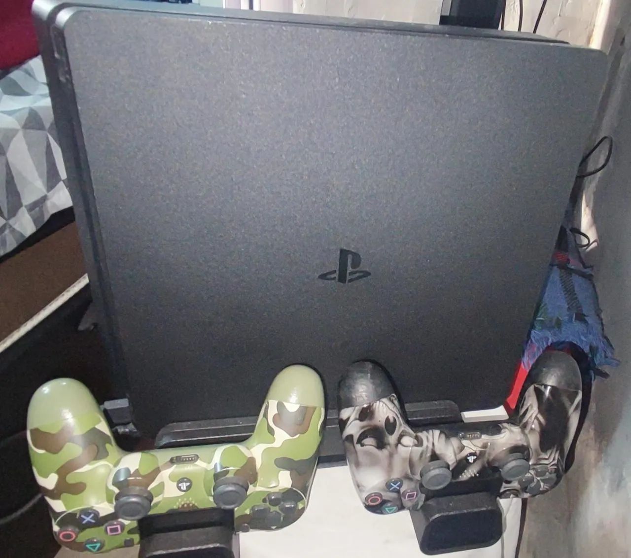 PS4 SLIM 1T - Foto 2