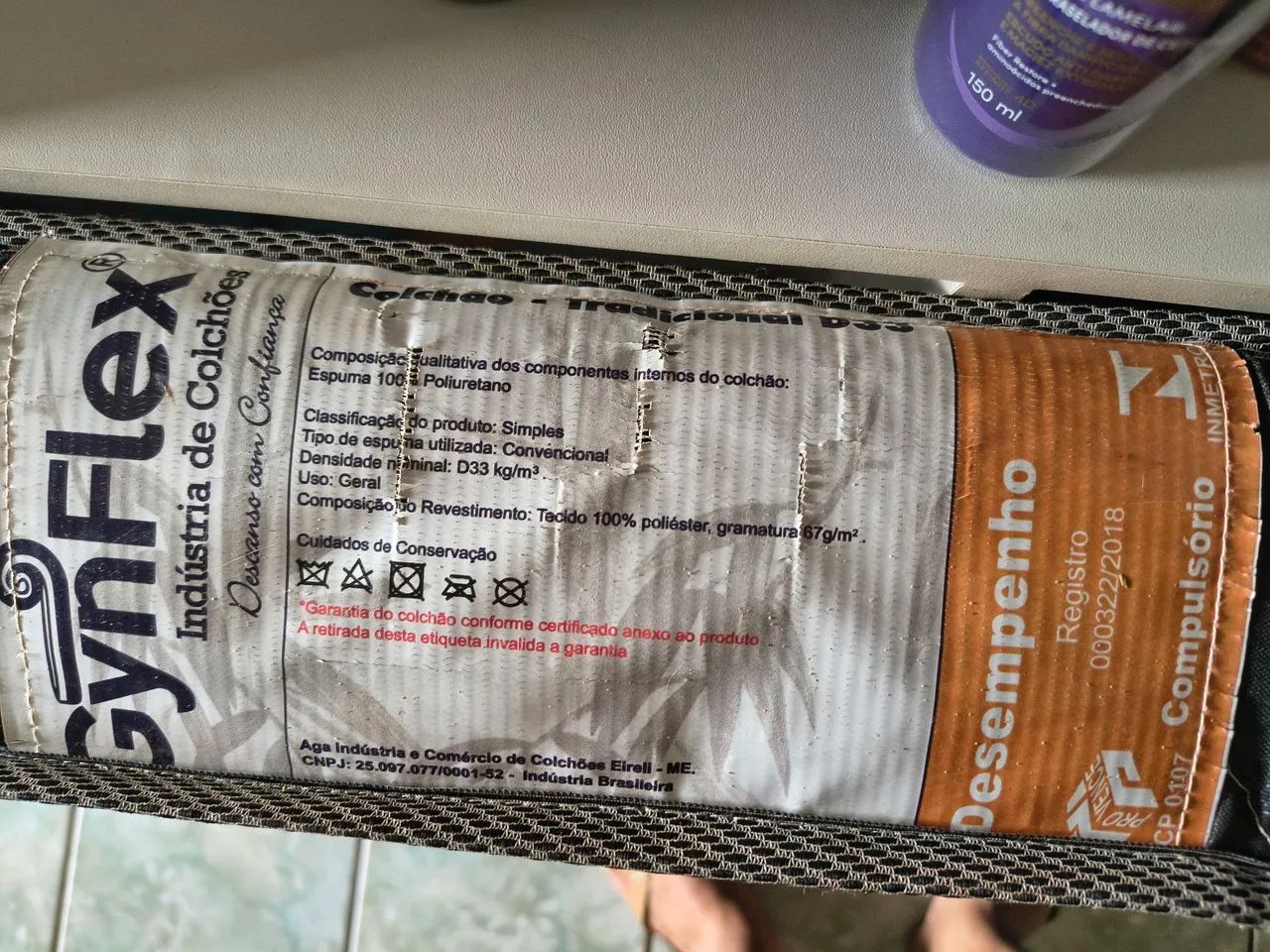 Vendo colchão de solteiro bem conservado  - Foto 3