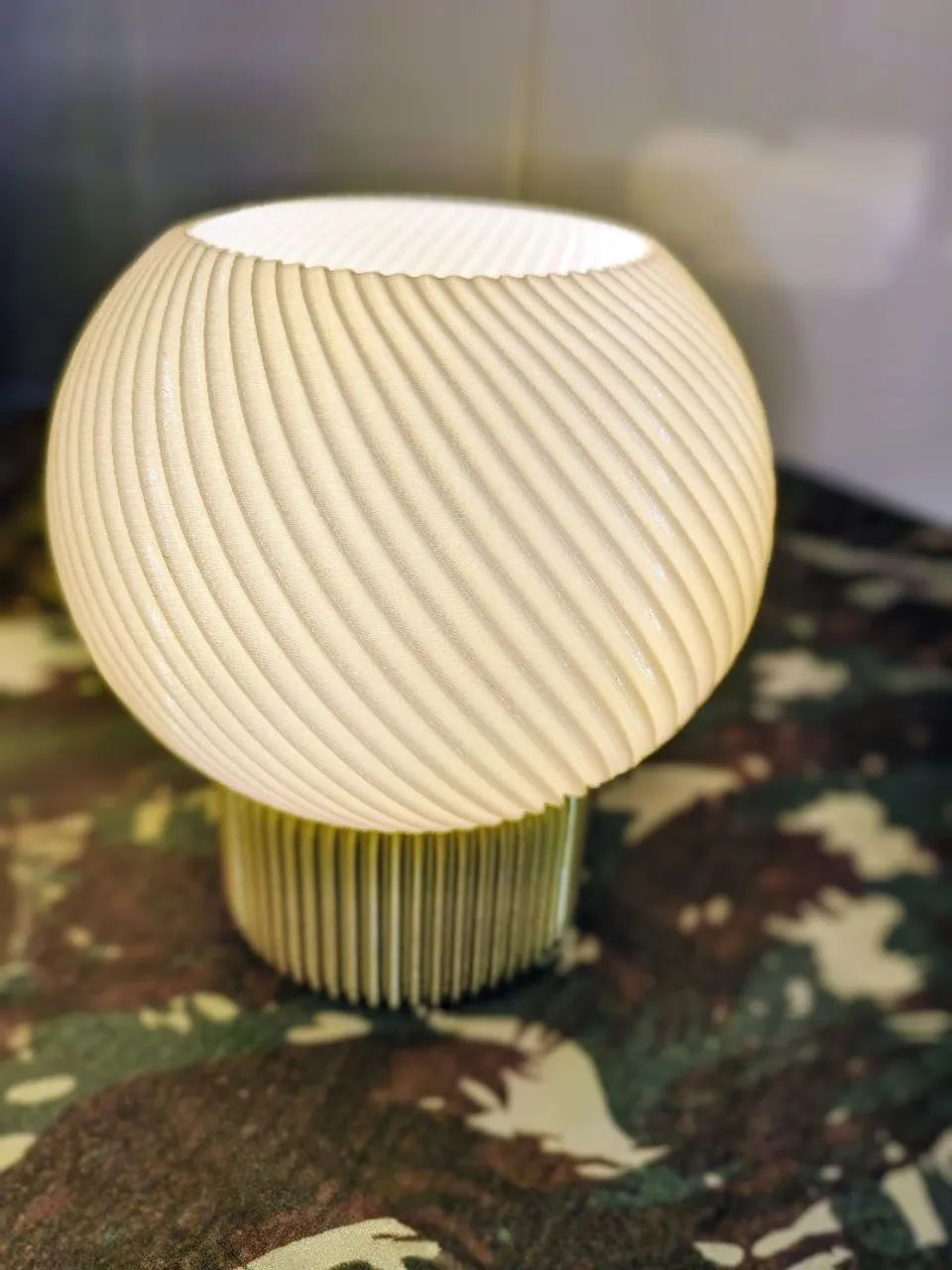 Lindas luminárias e abajures de mesa - Foto 3
