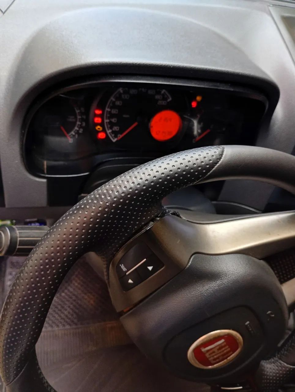 Fiat Strada Working Hard 1.4 Fire Flex 8V CS 2018 - Foto 5