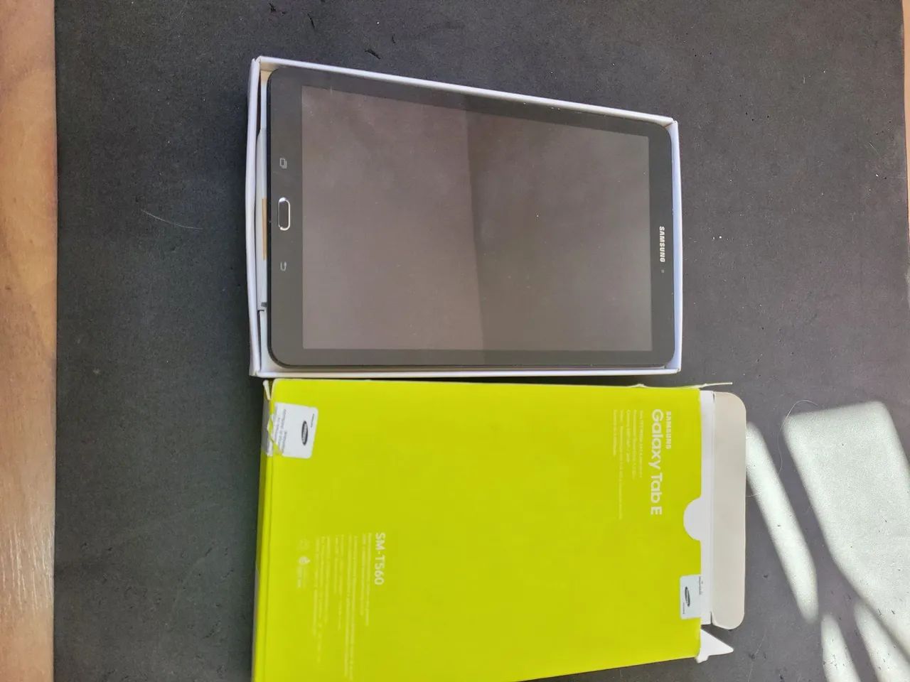 Tablet samsung tab E original - Foto 2