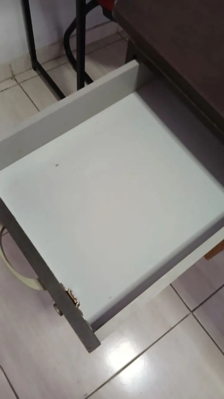  Vendo Escrivaninha  - Foto 4