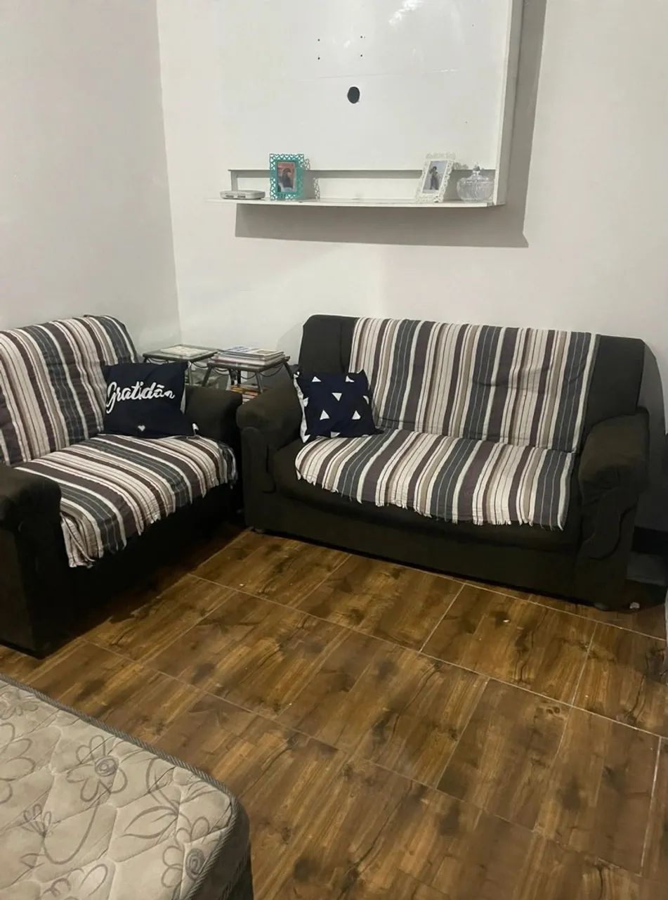 Sofá de 2 e 3 lugares