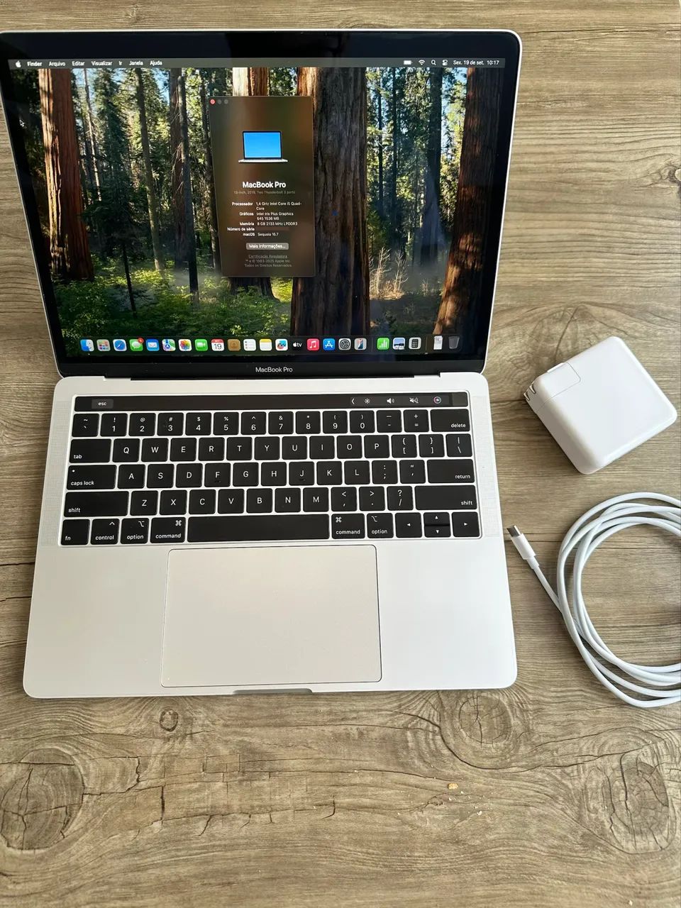 MacBook Pro 256GB - TouchBar i5 Quad-core  - Foto 2