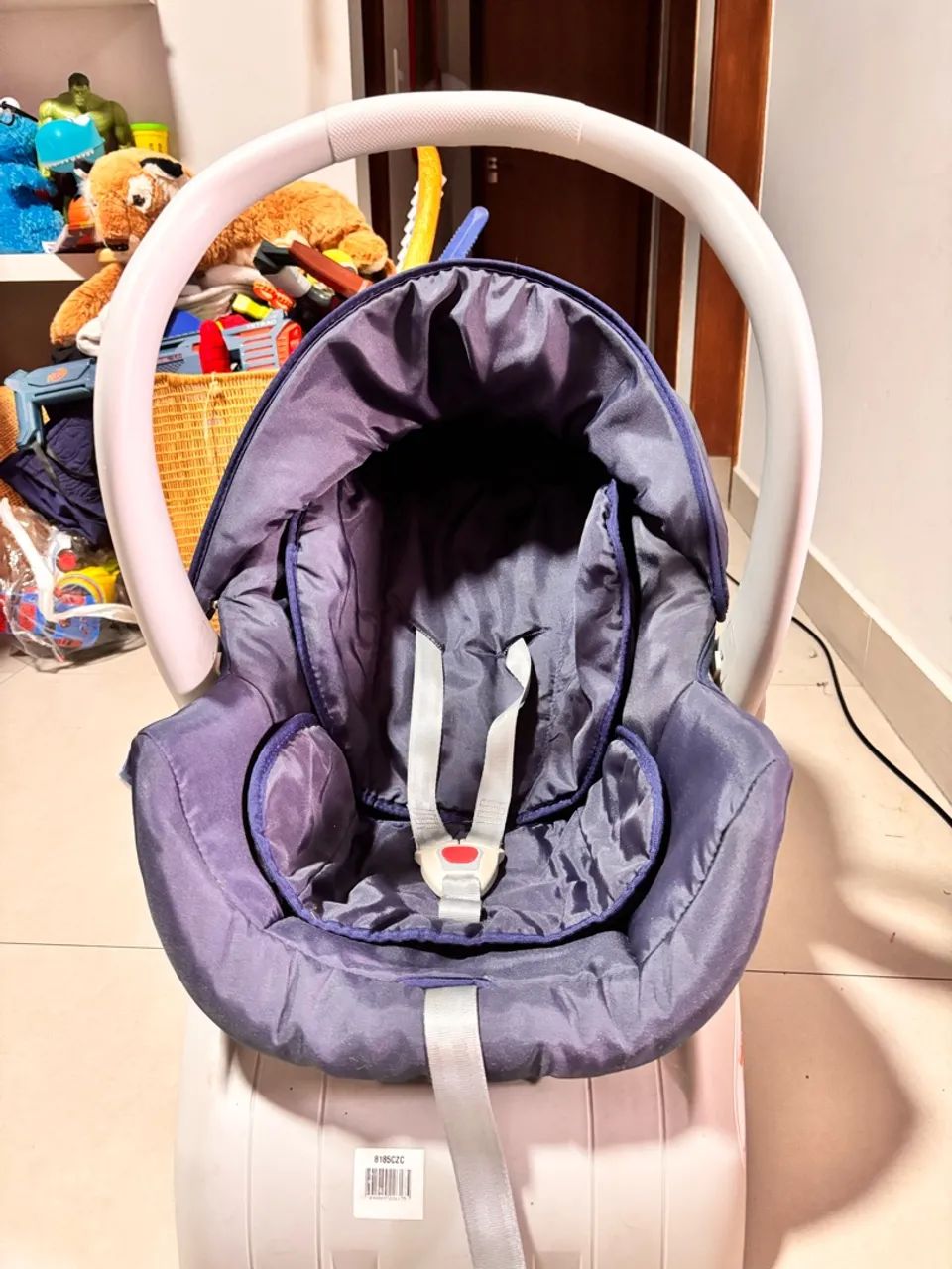 Carrinho de bebê e bebê conforto com base para carro - Foto 5