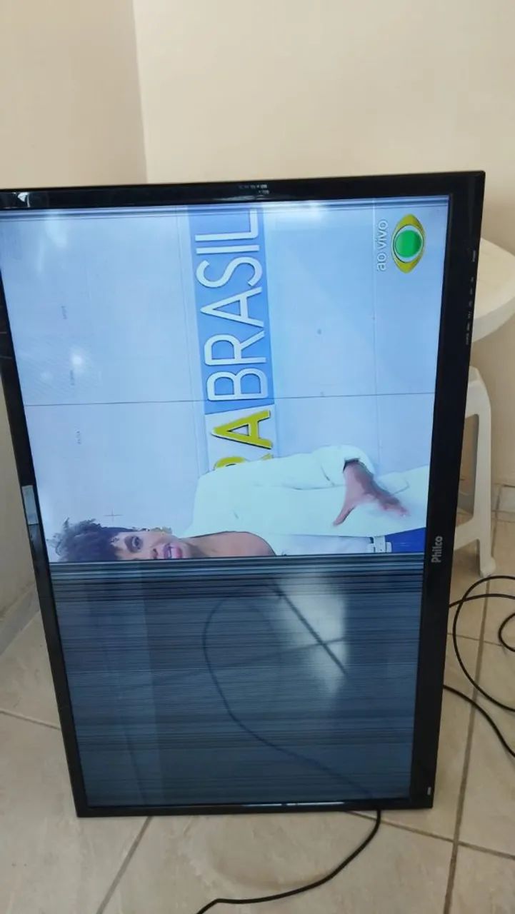 Vendo 2 TVs:  40"(Philco) e uma 50"(Philips). 