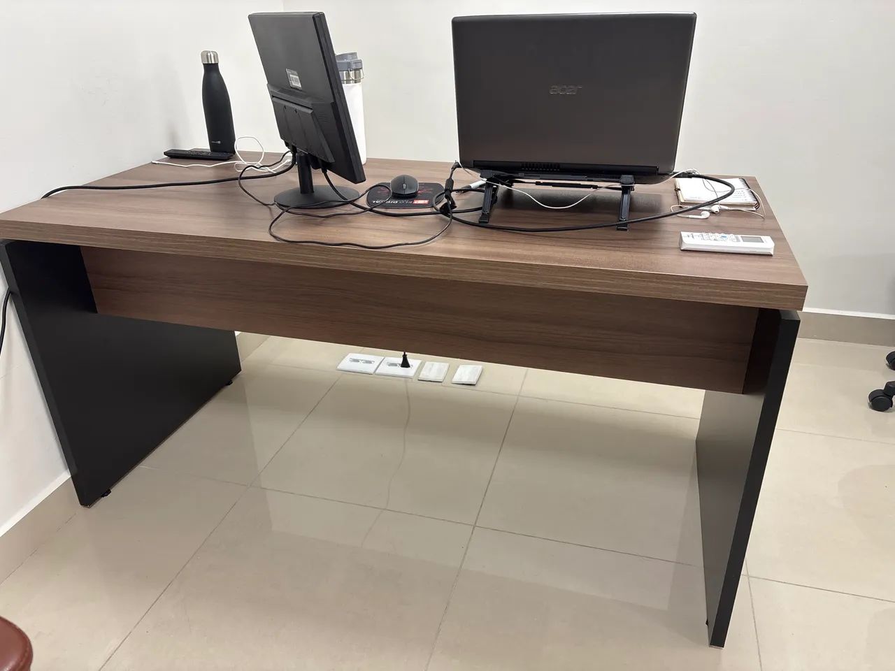 Mesa de escritório - Foto 2