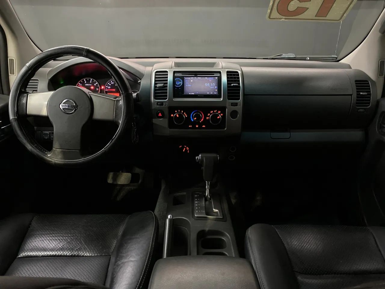 Nissan Frontier SV AT. CD 4x4 2.5 TB Dies. Aut., foto 7 de 20
