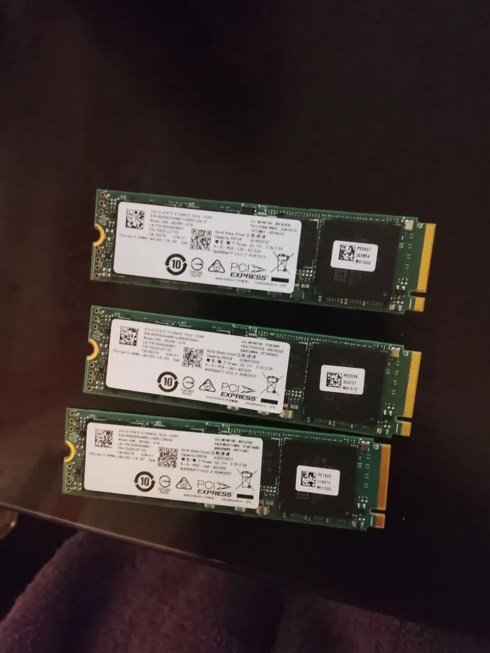 KIT 3 SSD 256 GB SSSTC (KIOXIA)