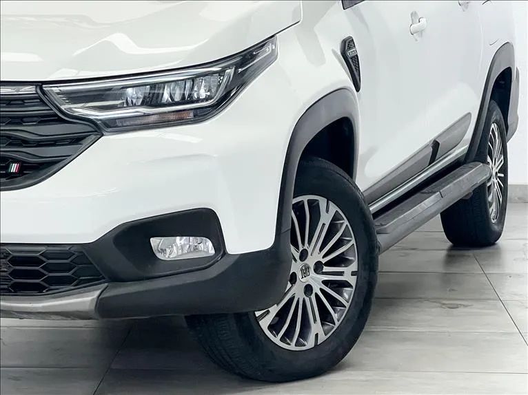 Fiat Strada Ranch 1.3 Flex 8V CD Aut. 2023 - Foto 5