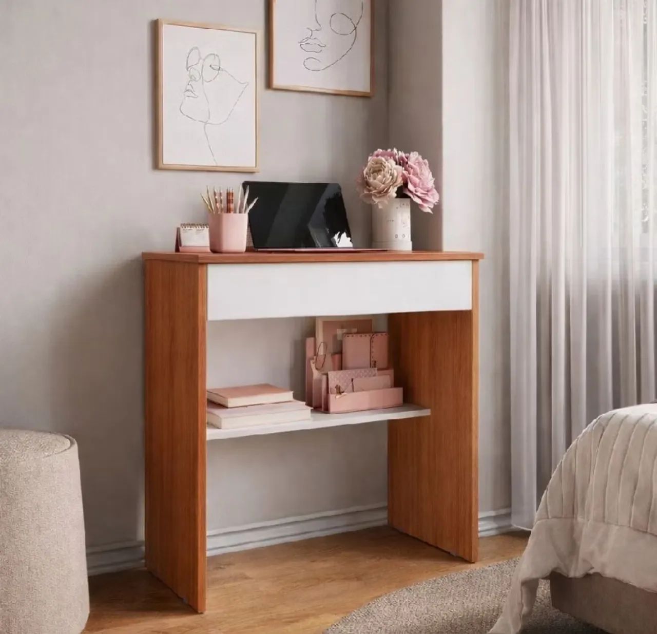 escrivaninha compacta e multiuso é ideal para home office, estudos ou penteadeira