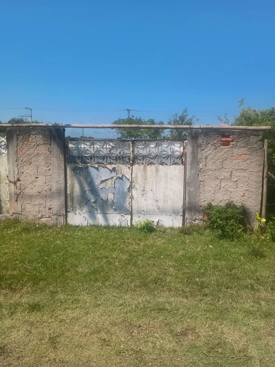 Vendo terreno todo murado com água e luz - Foto 2
