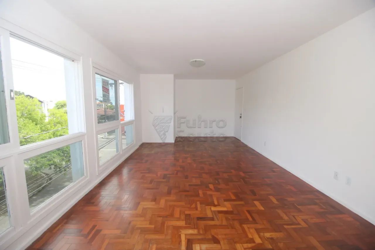 Apartamento Amplo e Iluminado com 3 Dormitórios no Edifício Residencial Real - Foto 4