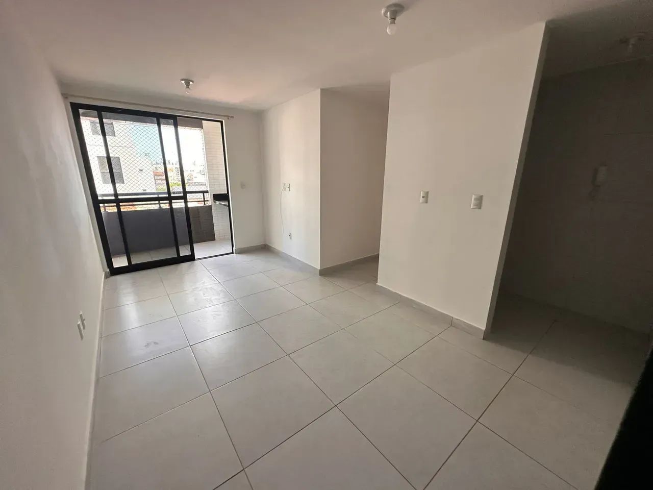 VENDE APARTAMENTO COM 02 QUARTOS BAIRRO DO BESSA