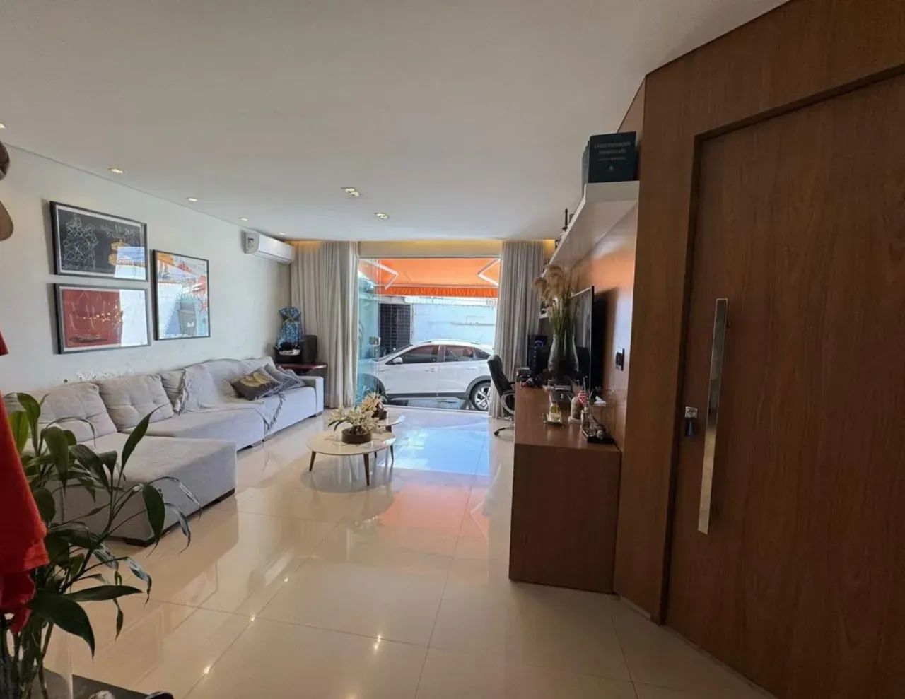 Casa com 3 suítes à venda, 189,61m² por 920.000,00- Localizada no Setor Sudoeste em Goiâni - Foto 2