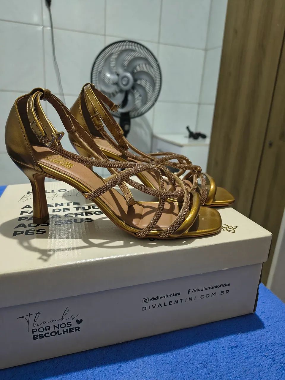 Vendo sandália di valetiini  - Foto 2