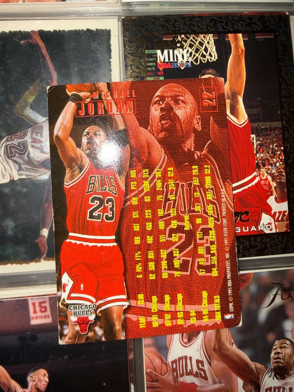 1995-96 Fleer #22 Michael Jordan - Foto 2