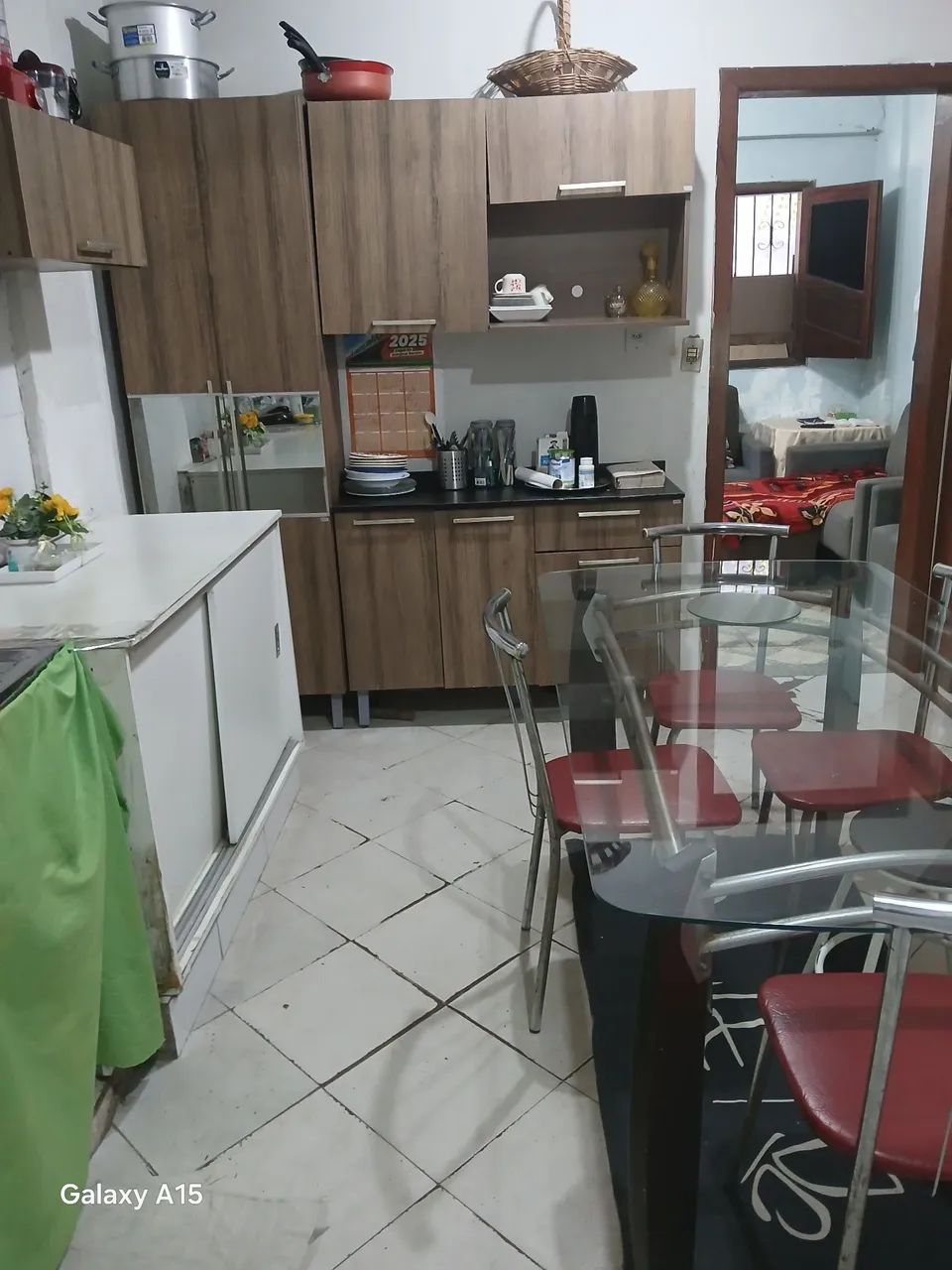 Alugo Casa com 01 Ponto Comercial-Cidade Velha 