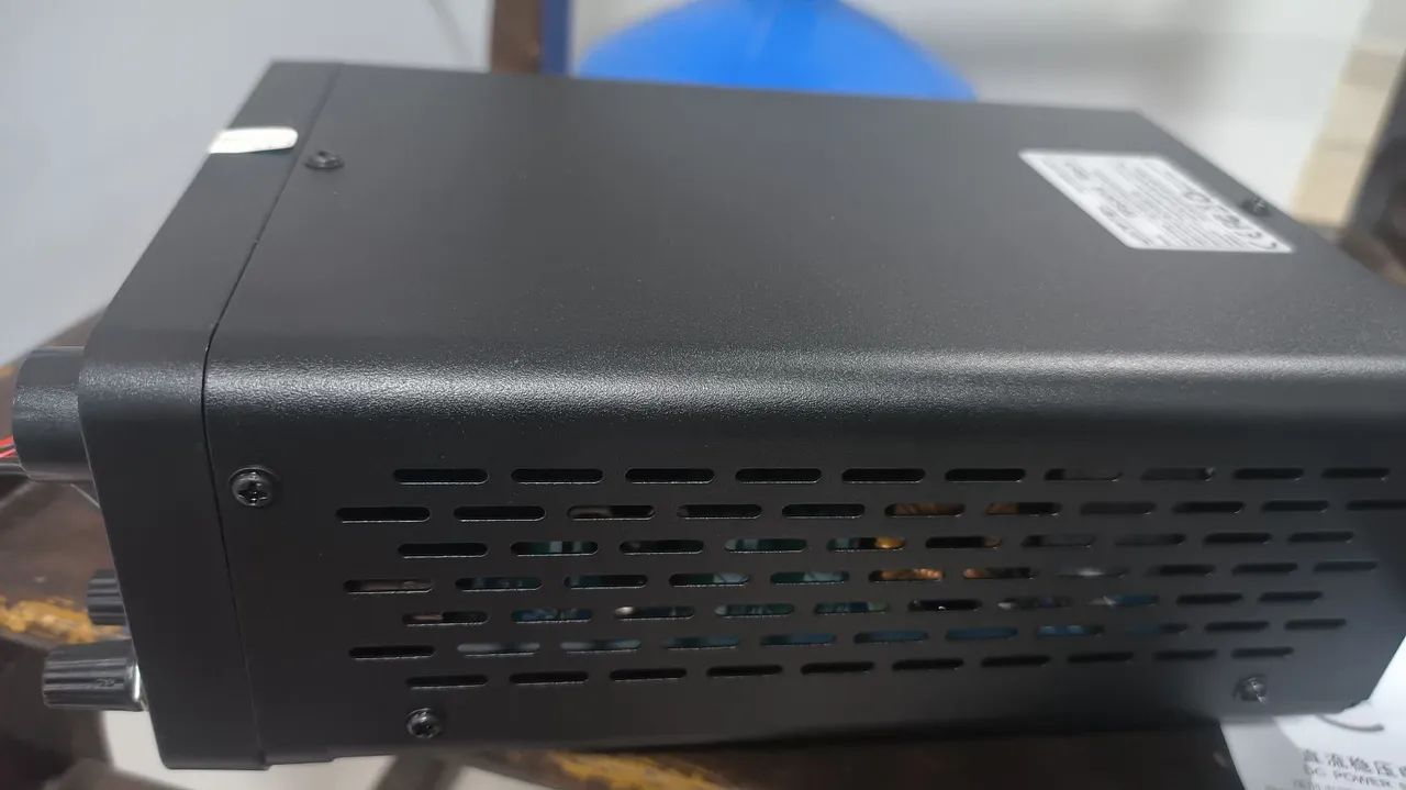 Fonte de bancada 30V - 10A - Foto 3
