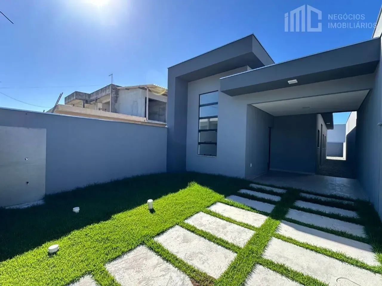 Casa com 3 dormitórios - 250m do mar | Salinas - BBS/SC