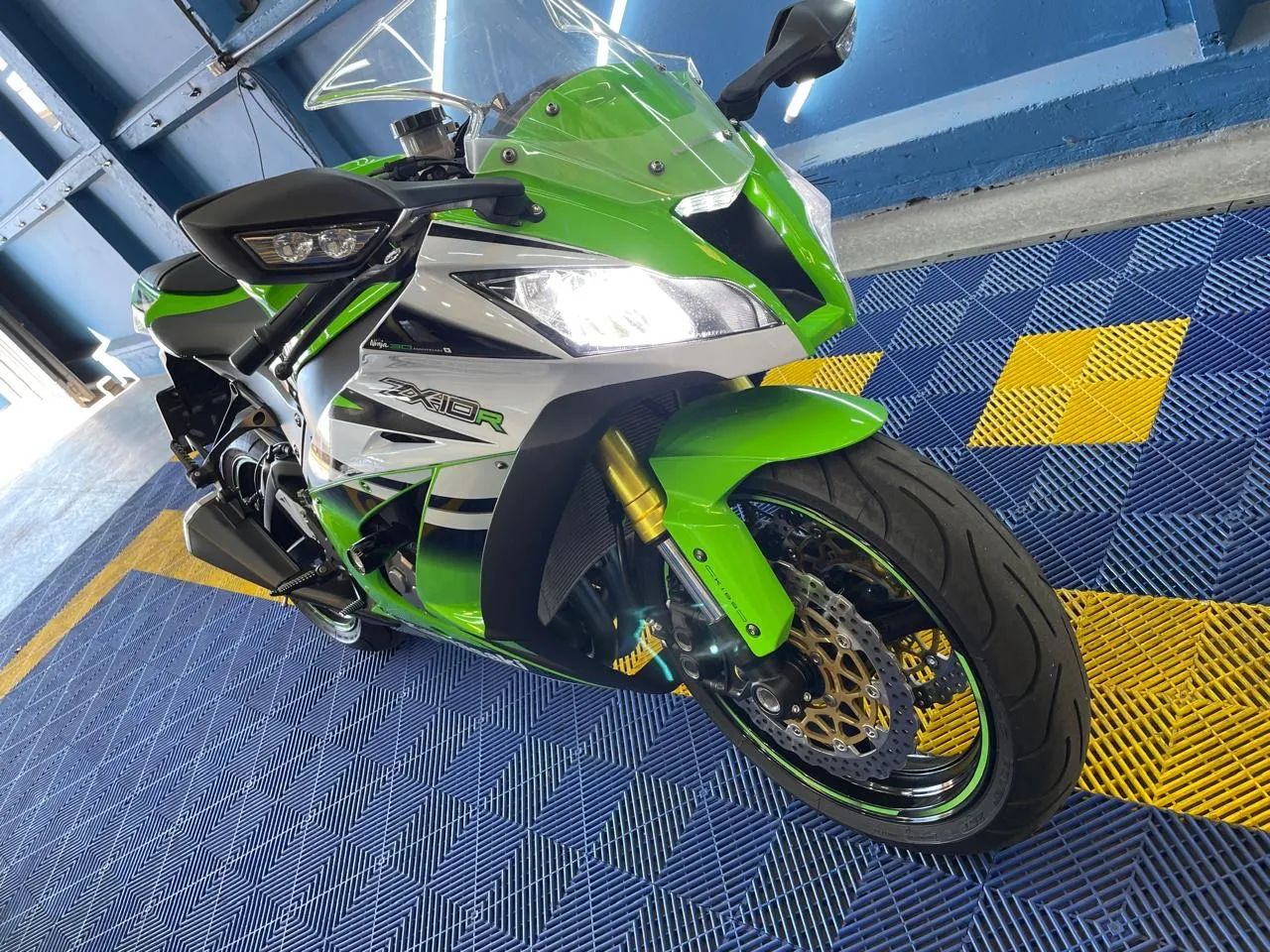 Kawasaki Zx-10/ Zx-10r 1000cc 2015 - 1470211459 | OLX