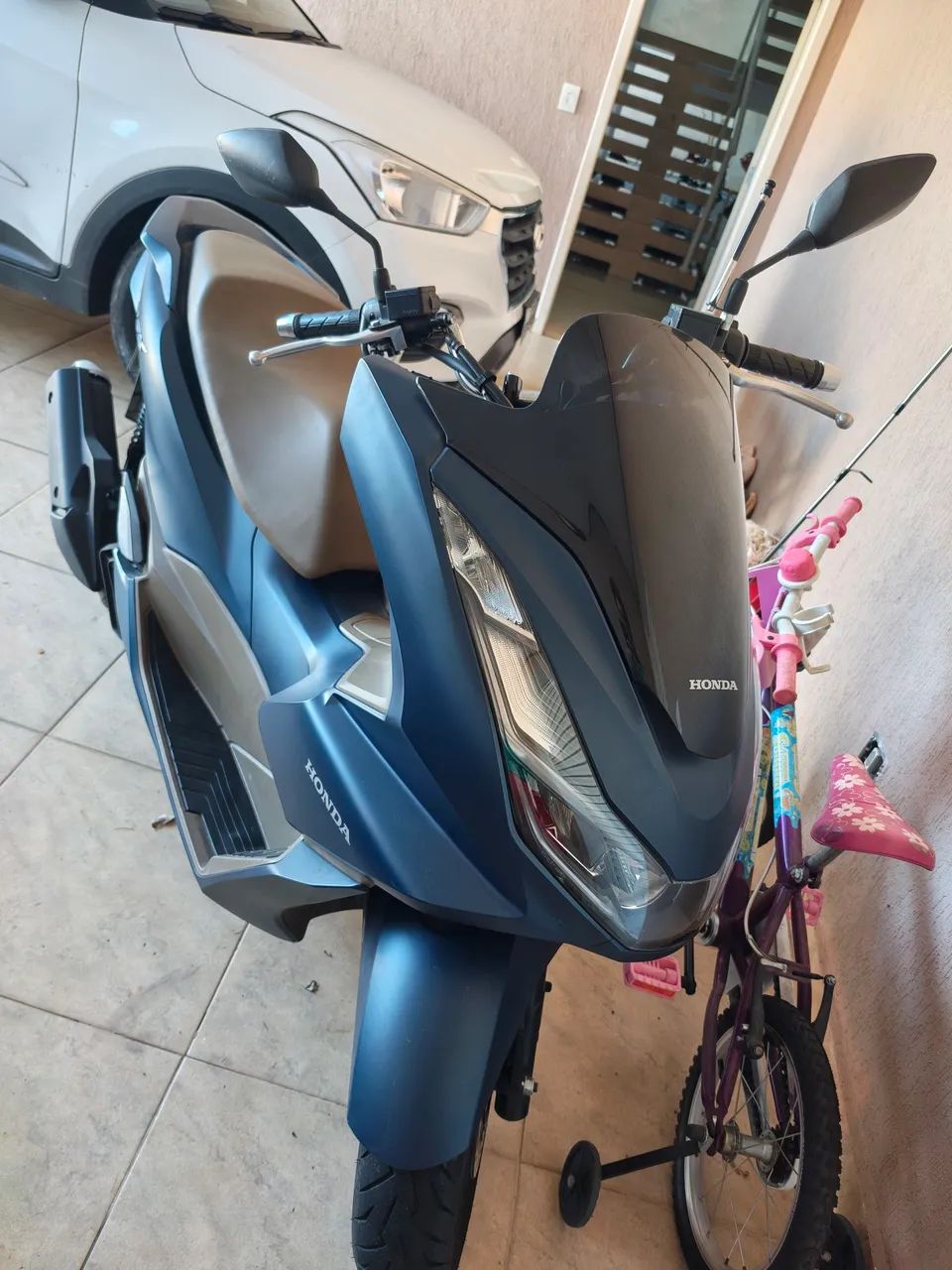 PCX 2023 com 3924 km estado de ZERO - Foto 3