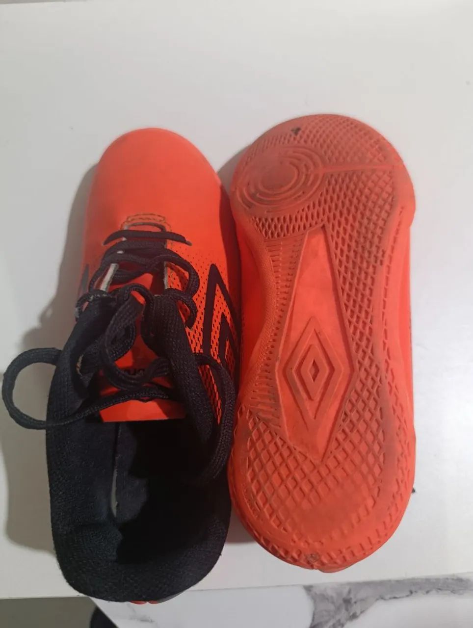 Chuteira futsal Umbro - Foto 2