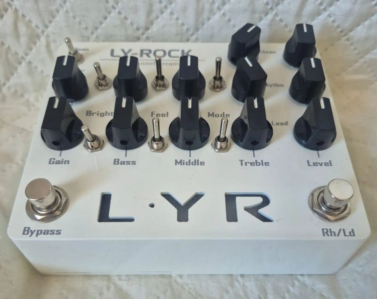 Pedal Ly Rock LYR preamp de 3 canais clean overdrive crunch