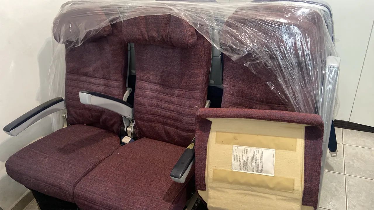 VENDO 4 JOGOS DE ASSENTOS DA AERONAVE B767 CLASSE ECONÓMICA 