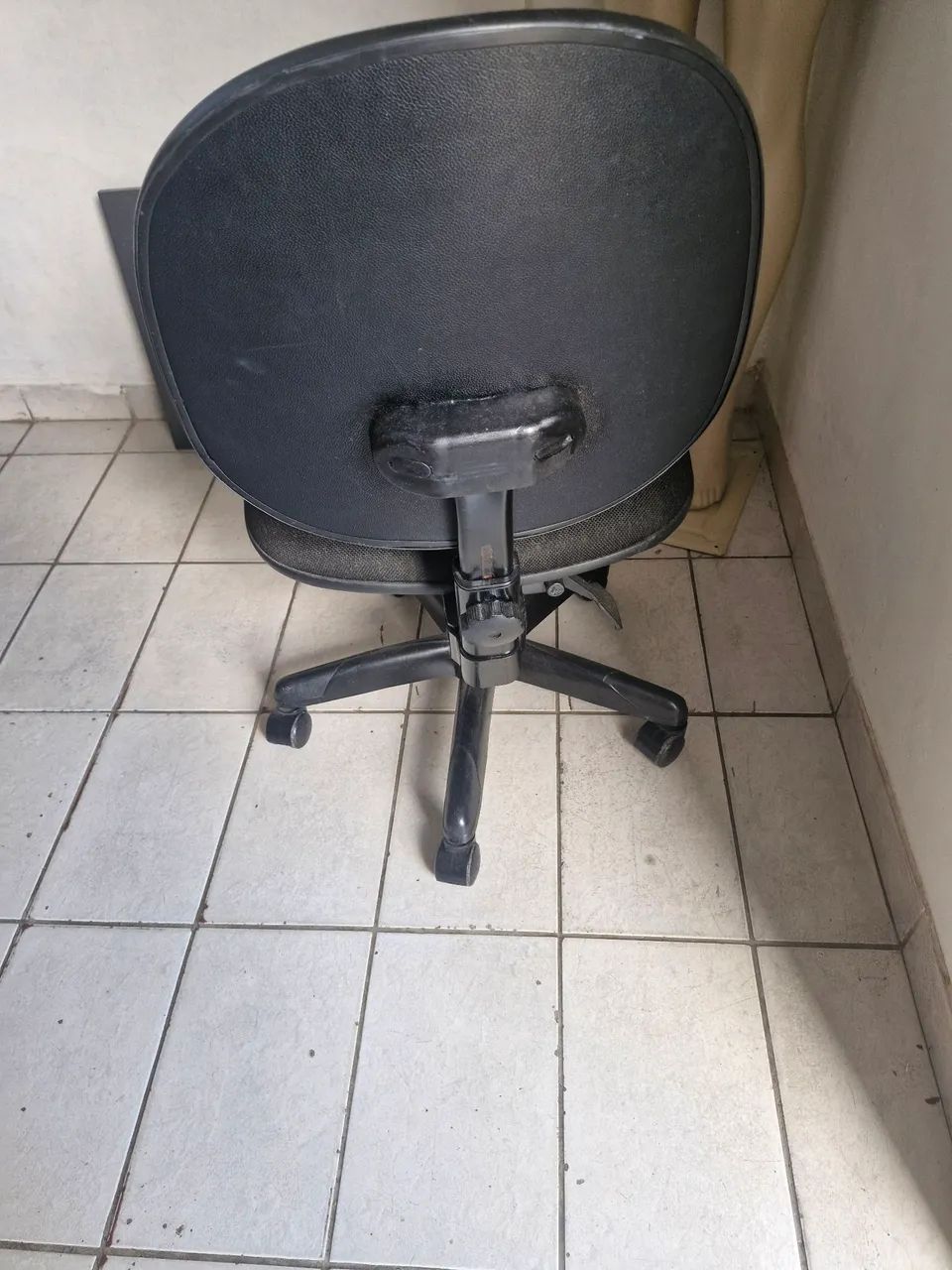  Cadeiras escritório  - Foto 2
