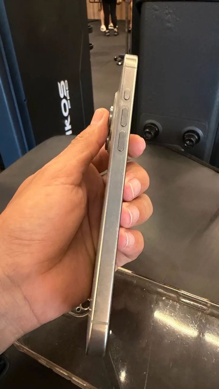 iPhone 16 Pro Max  - Foto 3