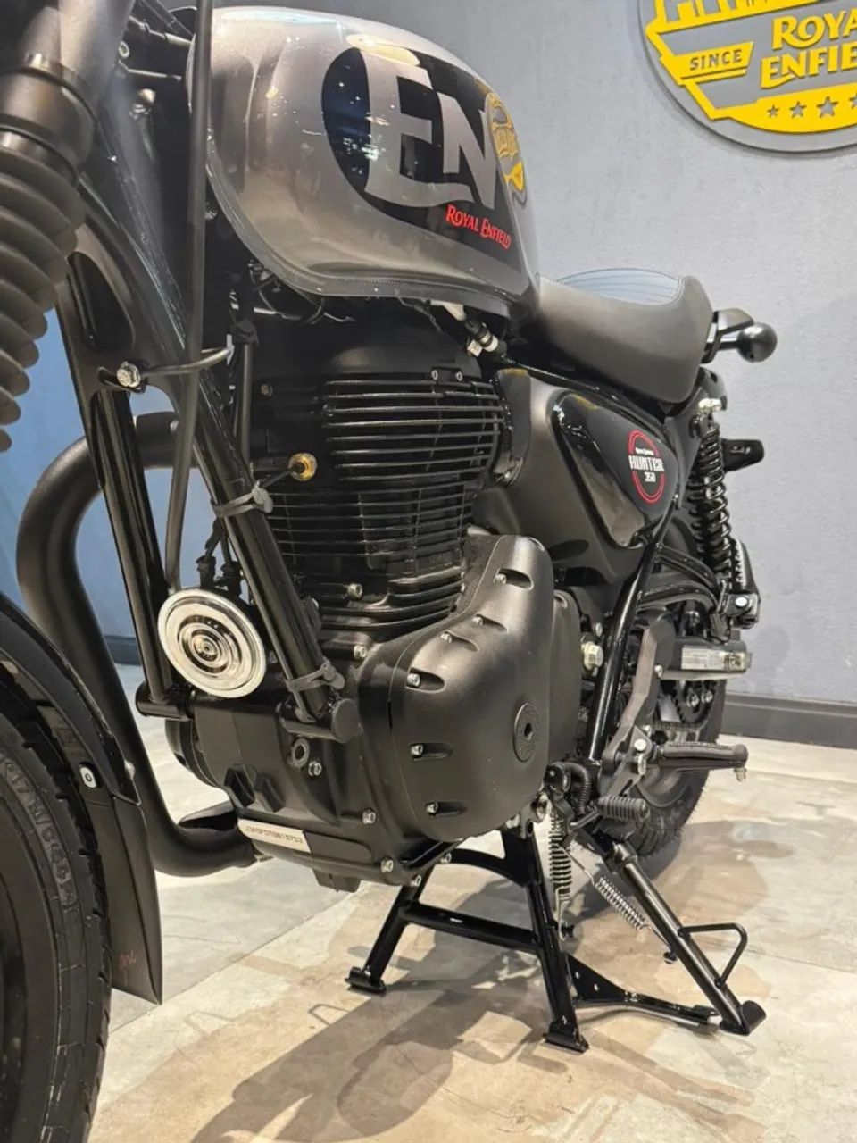 ROYAL ENFIELD HUNTER 350 DAPPER GREY  - Foto 4