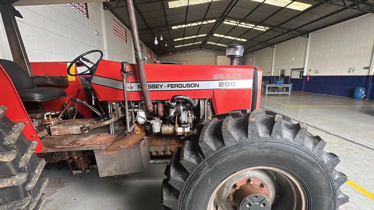 Trator Massey Ferguson. MF290/4  - Foto 5
