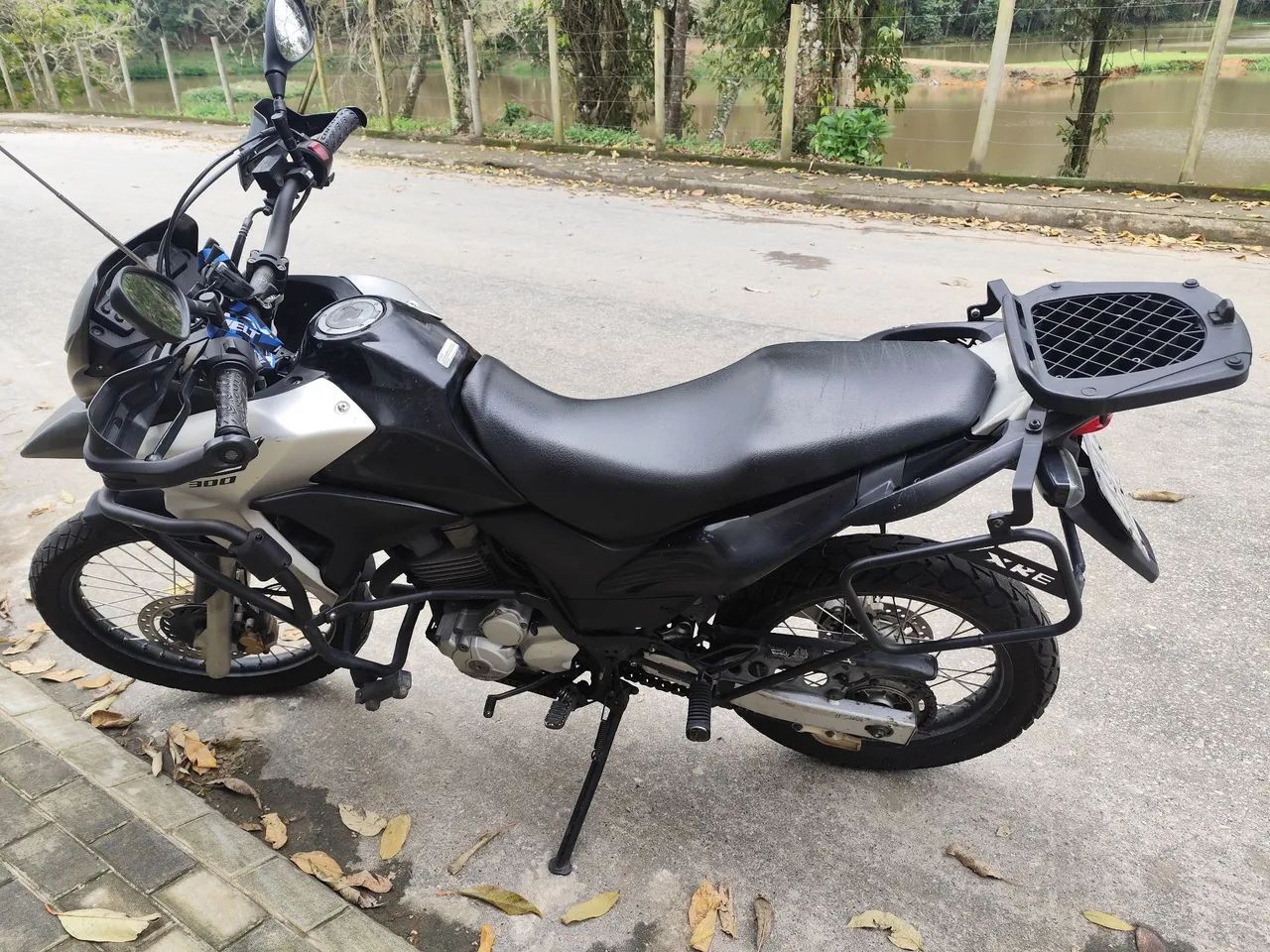 XRE 300  - Foto 2