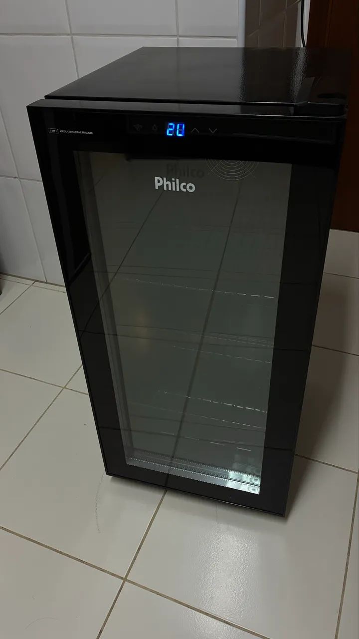 Cervejeira Philco 91L Display Digital