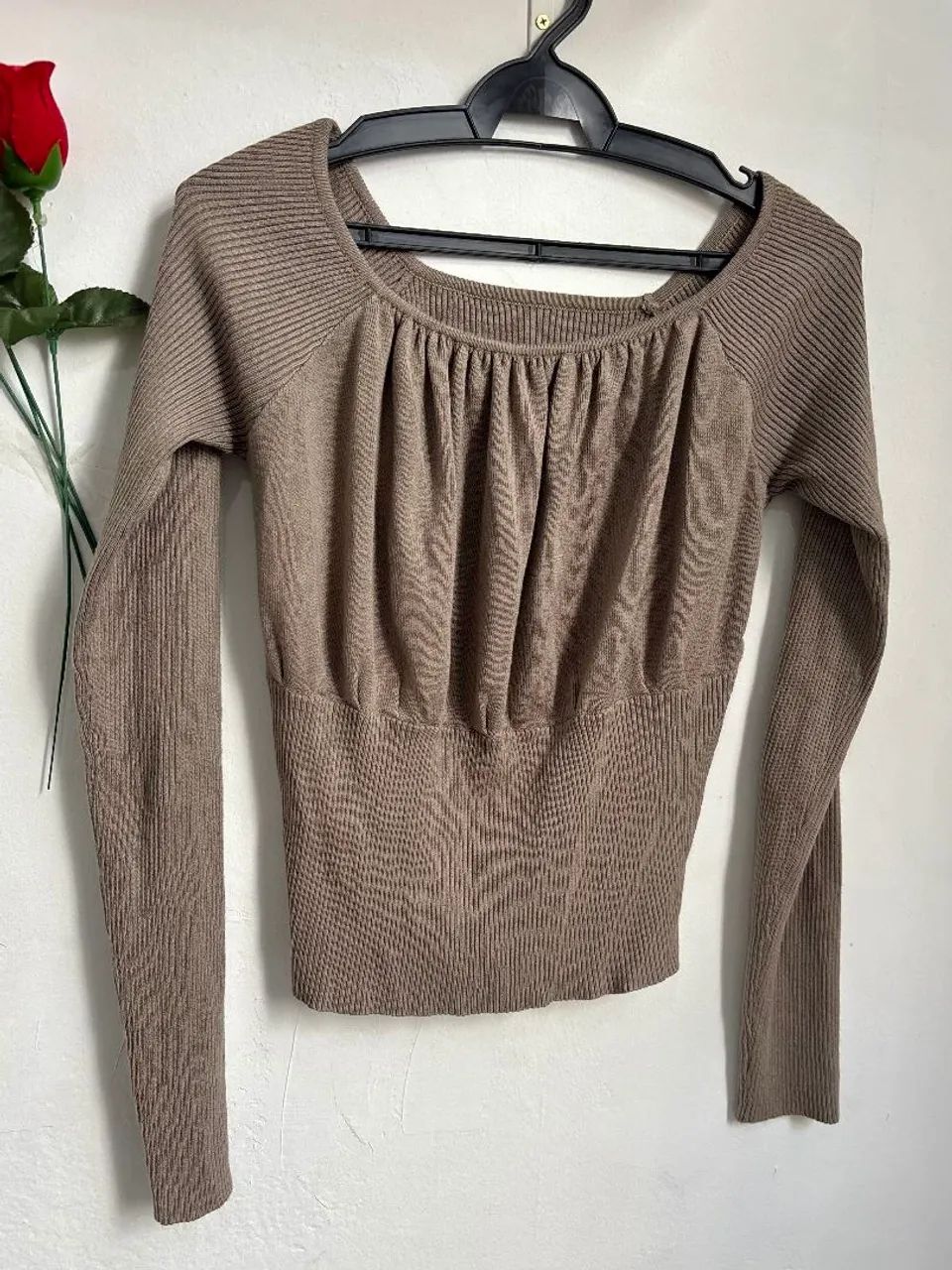 blusa dazy manga longa marrom p - Foto 2