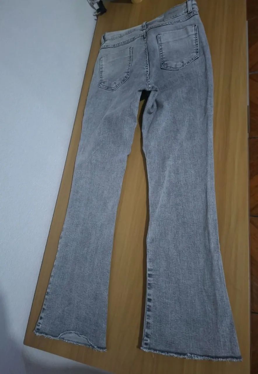 calça flare cinza - Foto 2