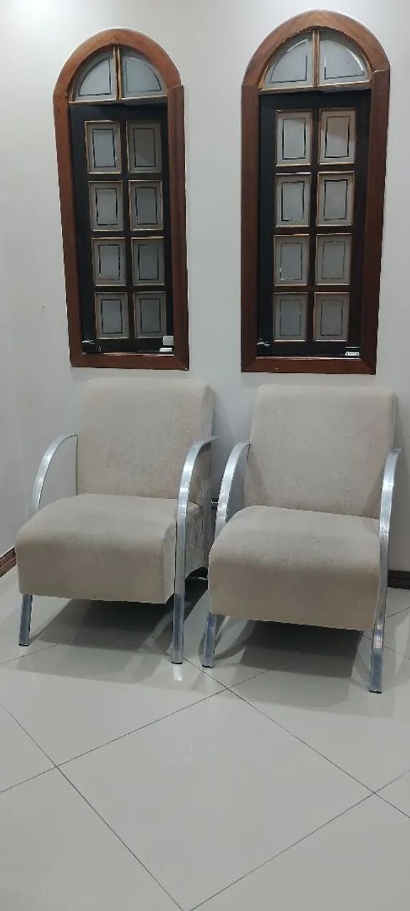 2 Poltrona braço de alumínio e um aparador. 300$ parcelo no crédito.  - Foto 3