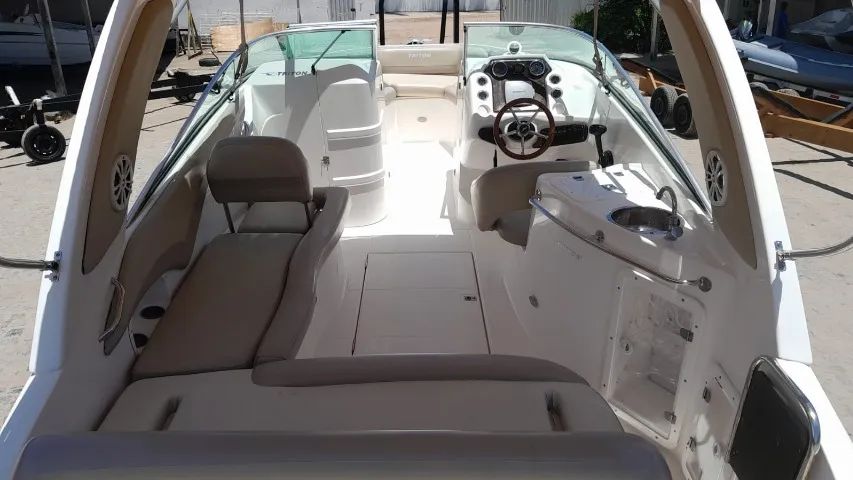 Lancha Triton 240  - Foto 2