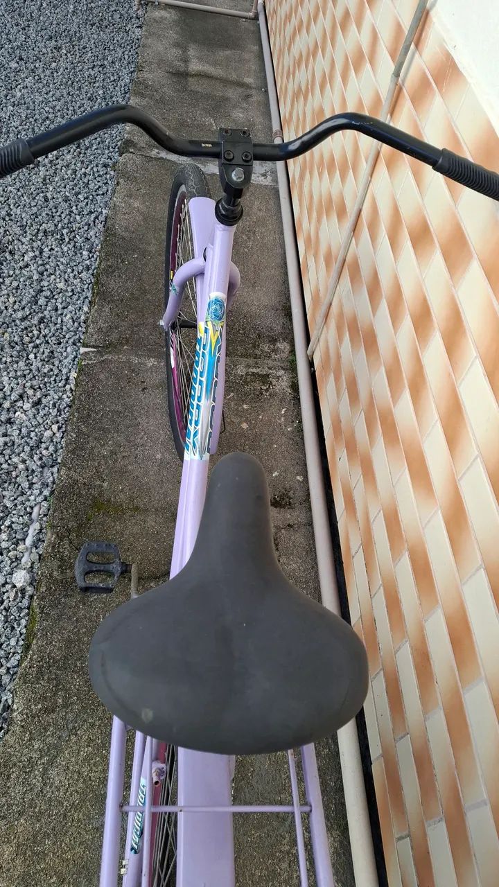 Bicicleta lilás  - Foto 2