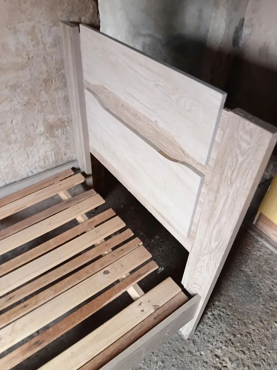 Cama de solteiro em perfeitas condições  - Foto 2