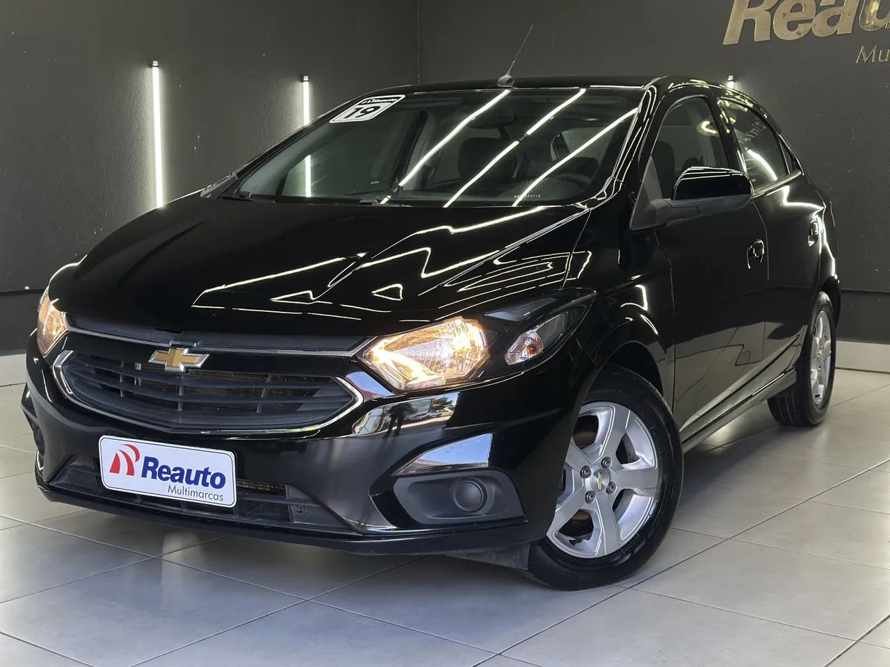 Chevrolet Onix Hatch LT 1.4 8V Flex Mec. 4P 2019 - Foto 3