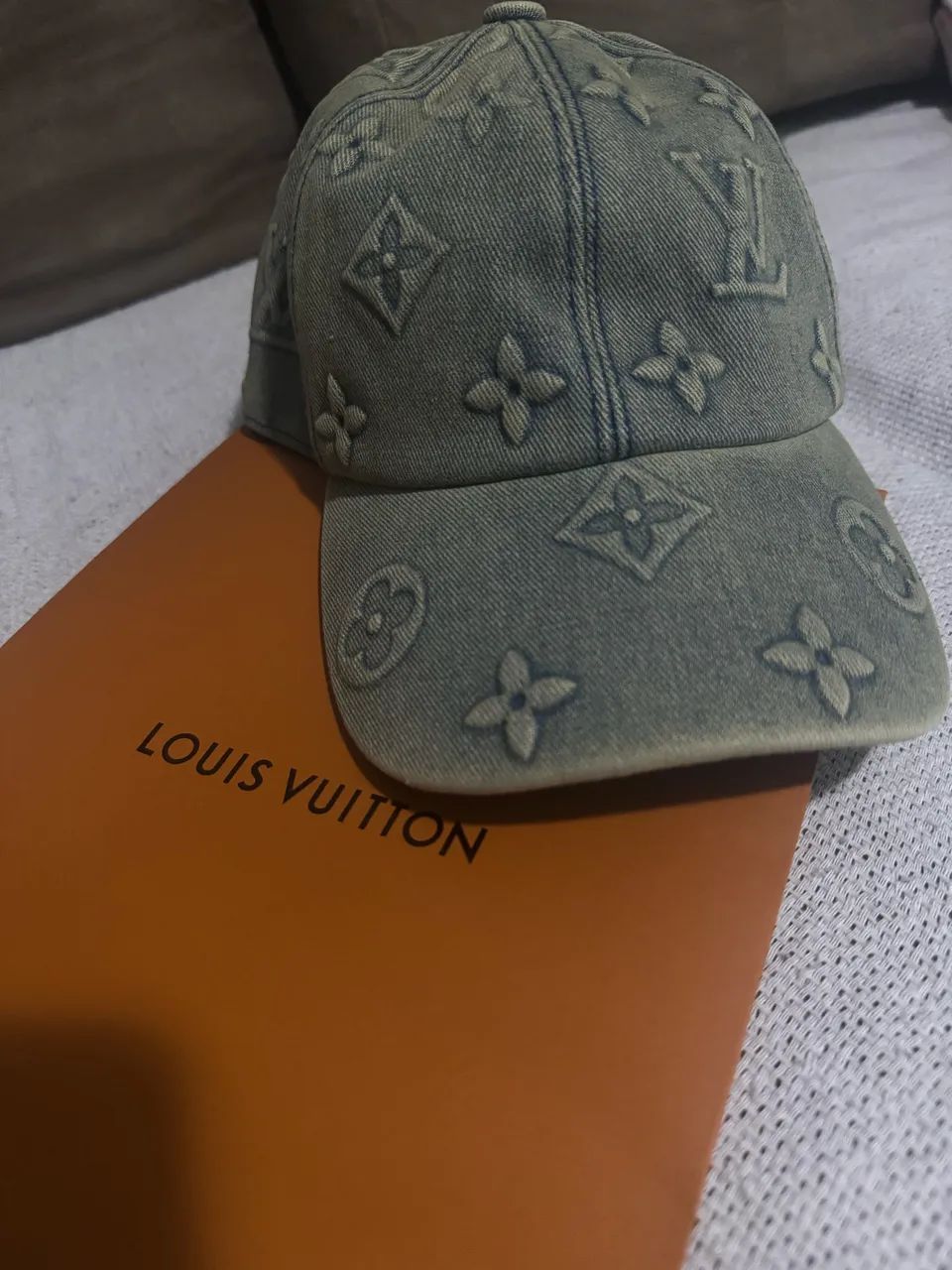 Boné da Louis Vuitton